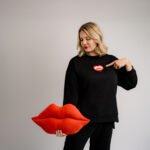 Bluza logopedyczny - czarny z haftem - przód